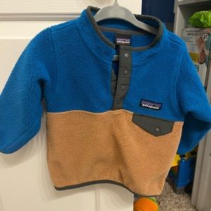 Brown and blue Patagonia pullover 12-18 months
